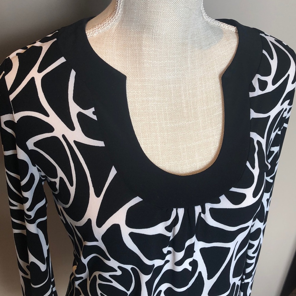 WHBM Black and White Pattern Tunic